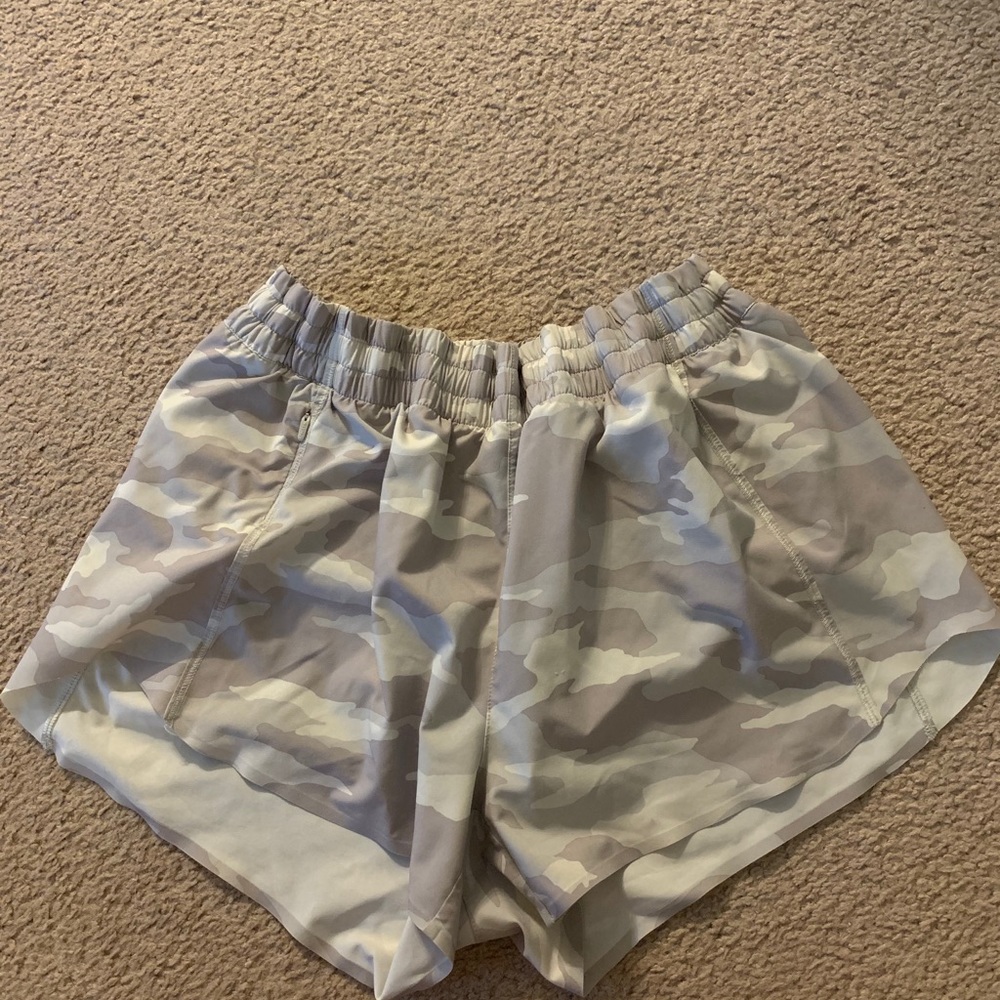 Athleta Hustle 3” Shorts